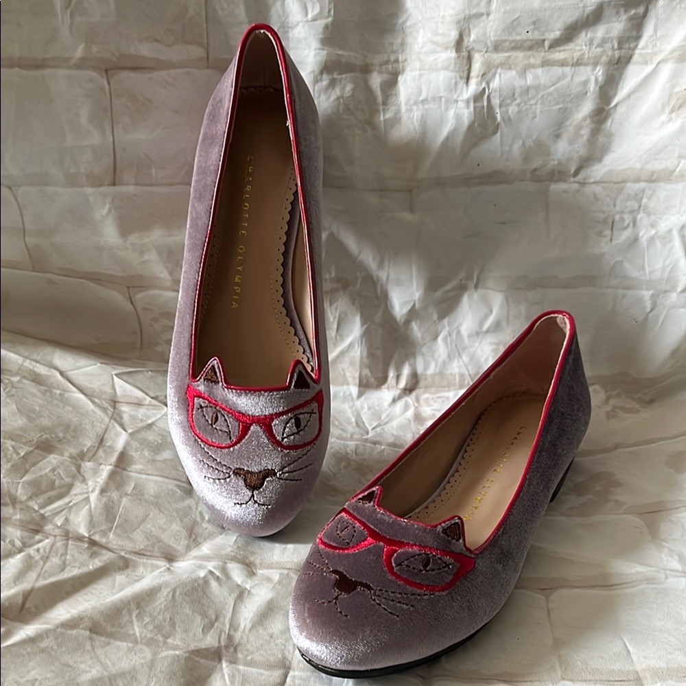 CHARLOTTE OLYMPIA flats Cat Face Velvet Flats
